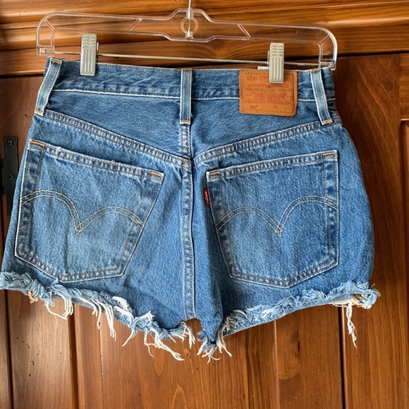 Levi’s 501 high rise denim shorts - Picture 2 of 4